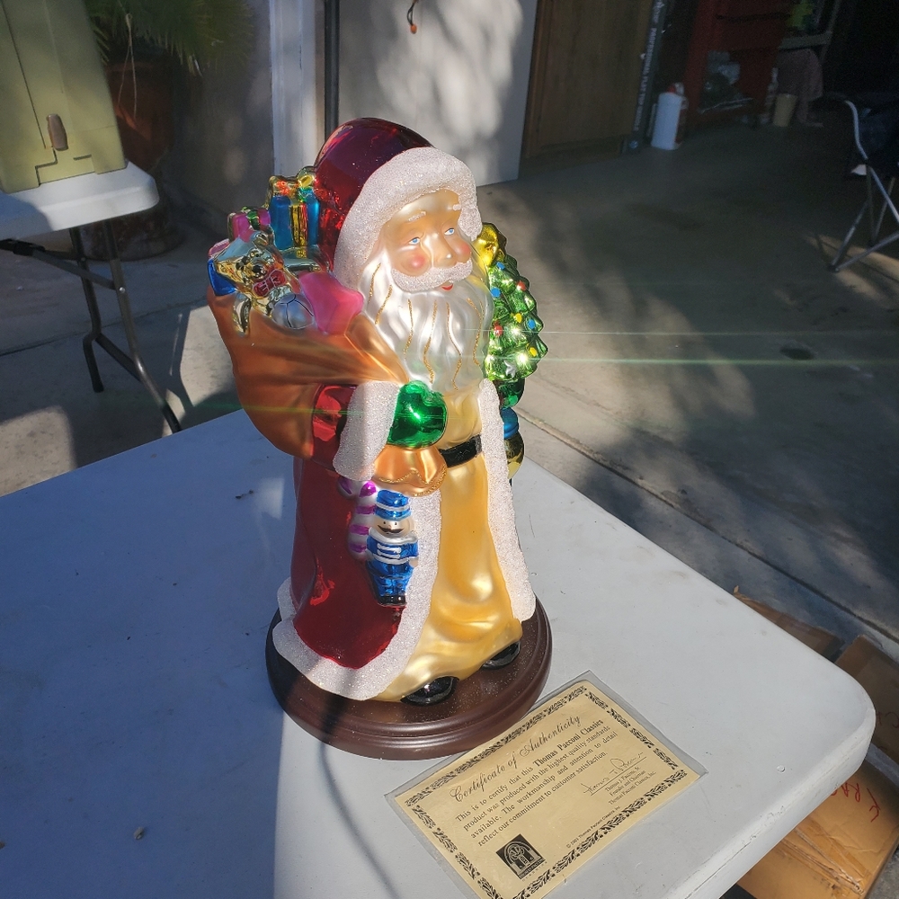 Pre Owened Thomas Pacconi Museum Series Glass Santa Claus